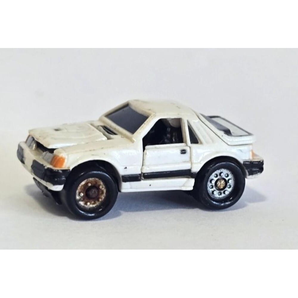 Vintage 1988 Galoob Micro Machines '80s Ford Mustang SVO White Toy Car - Picture 6 of 9